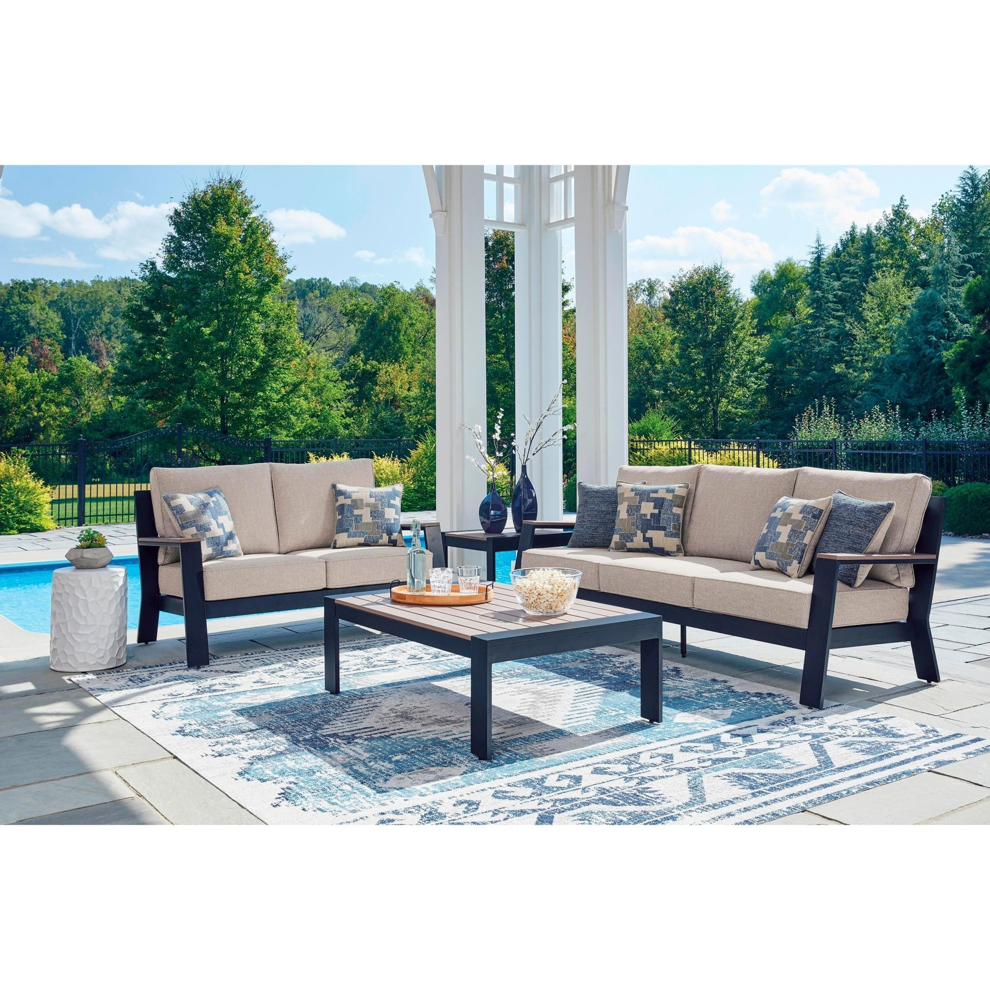 Signature Design by Ashley East Beach PCP587 - 701 Rectangular Cocktail Table - American Furniture of Slidell