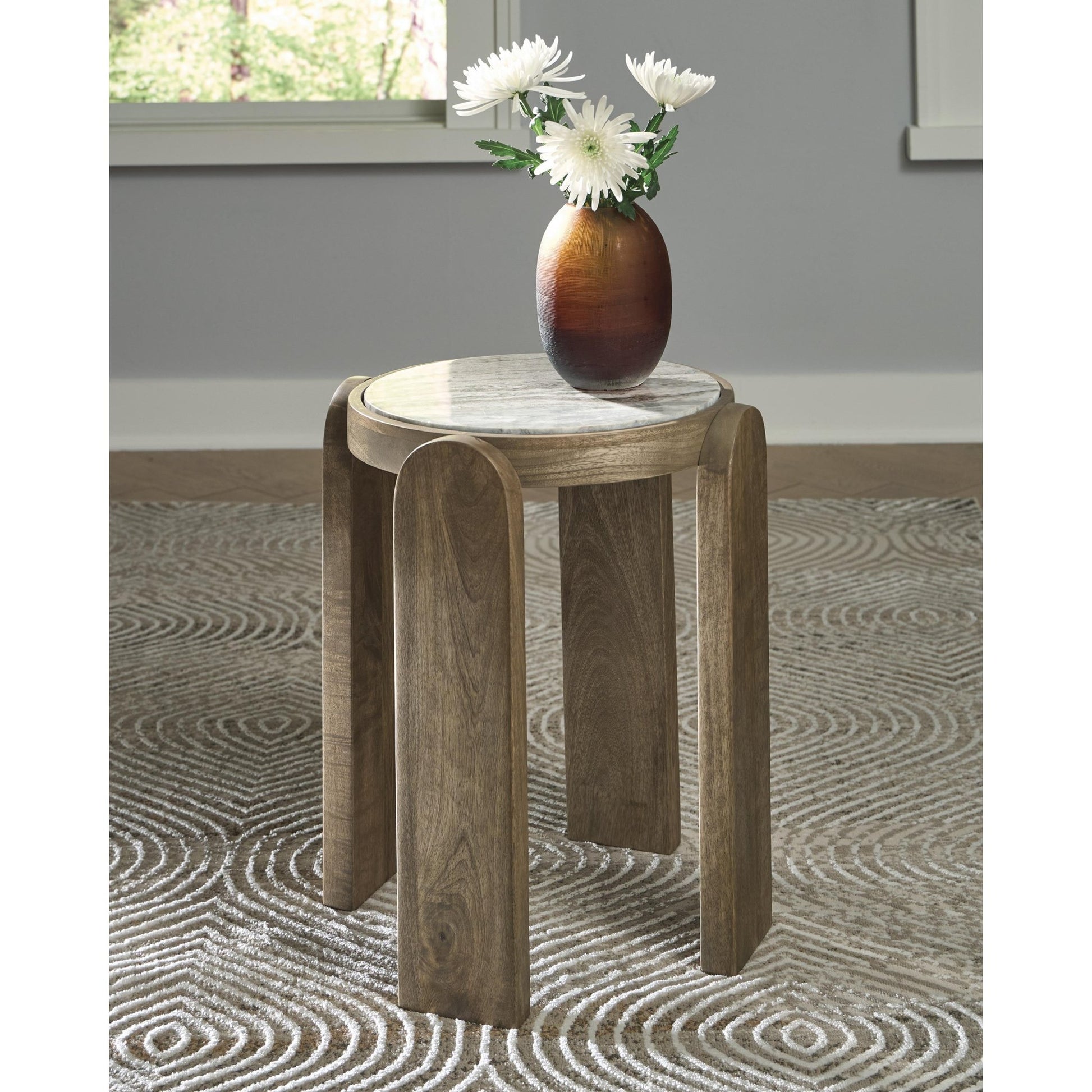 Signature Design by Ashley Gavrilley A4000722 Accent Table - American Furniture of Slidell