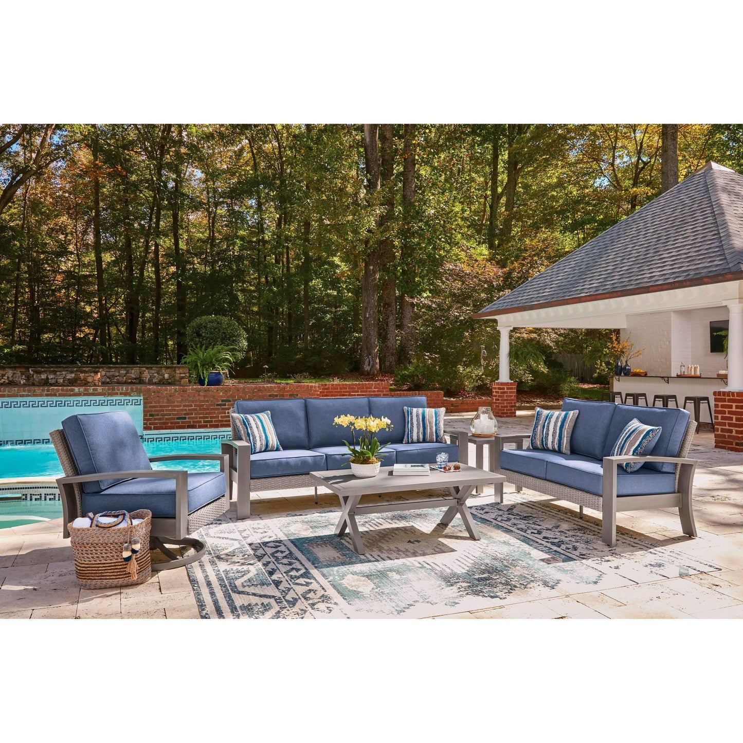 Signature Design by Ashley Half Moon Beach PCP418 - 821 Swivel Lounge with Cushion - American Furniture of Slidell