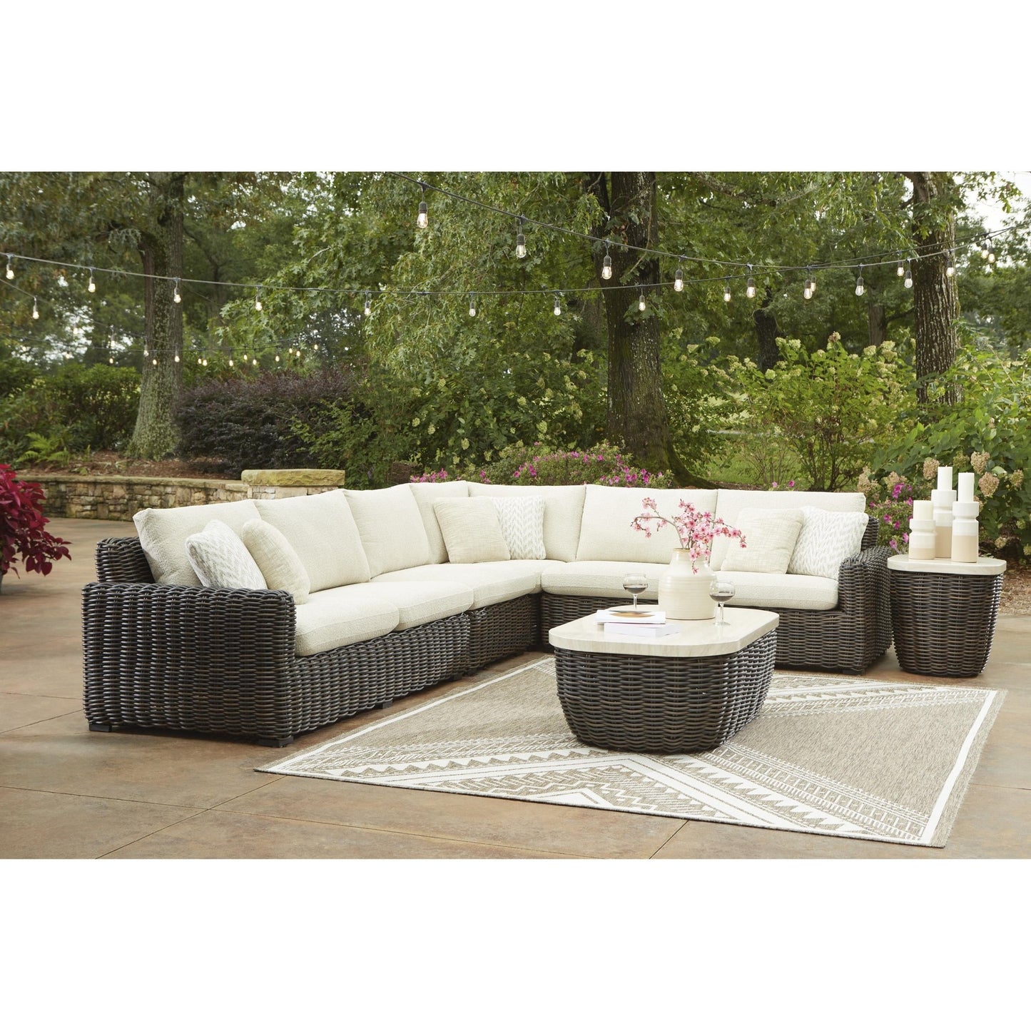 Signature Design by Ashley Kimora P711P2 4 pc Outdoor Sectional - American Furniture of Slidell