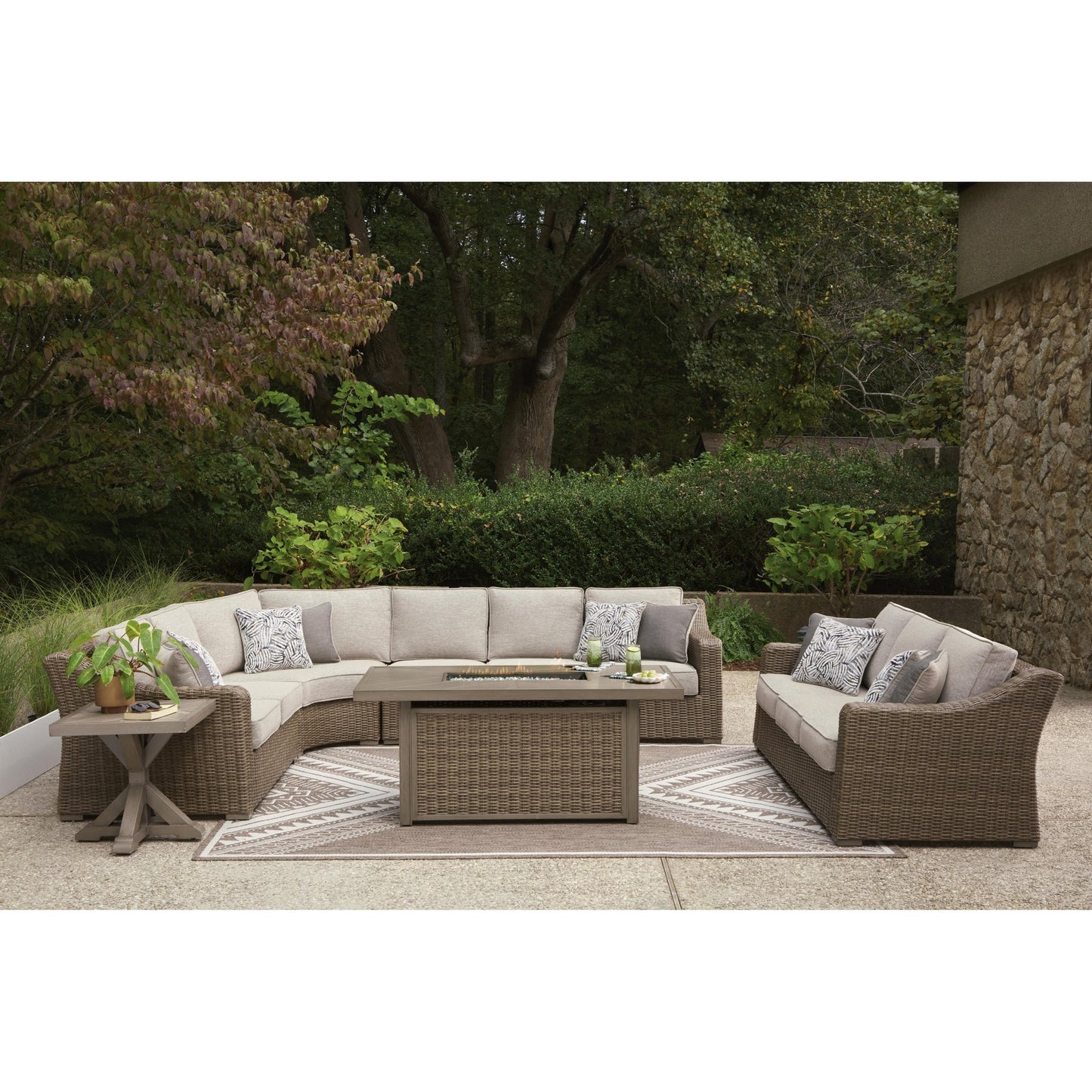 Signature Design by Ashley Laguna Heights PCP790P2 4 pc Outdoor Sectional - American Furniture of Slidell