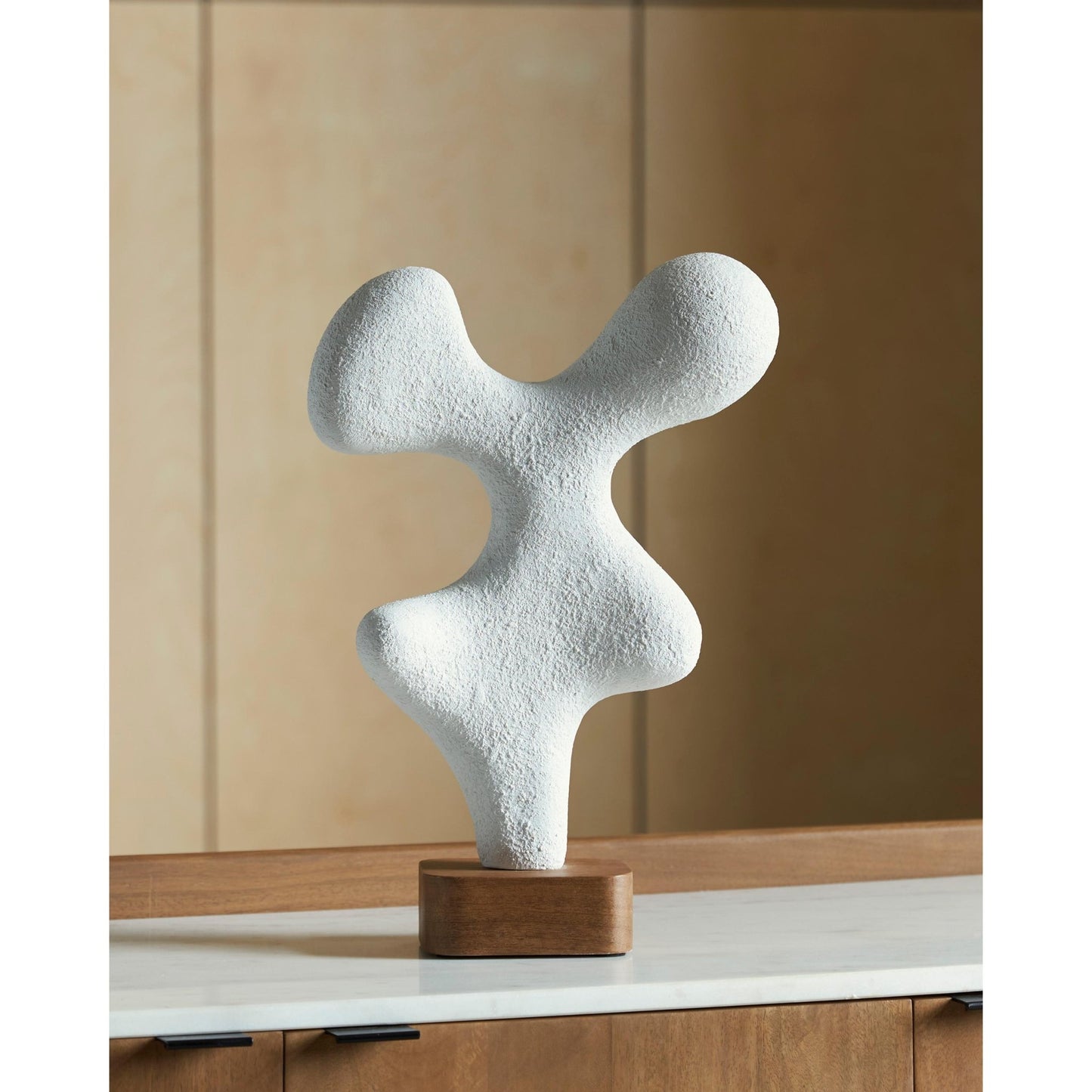 Signature Design by Ashley Lavarsen A2000839 Sculpture - American Furniture of Slidell