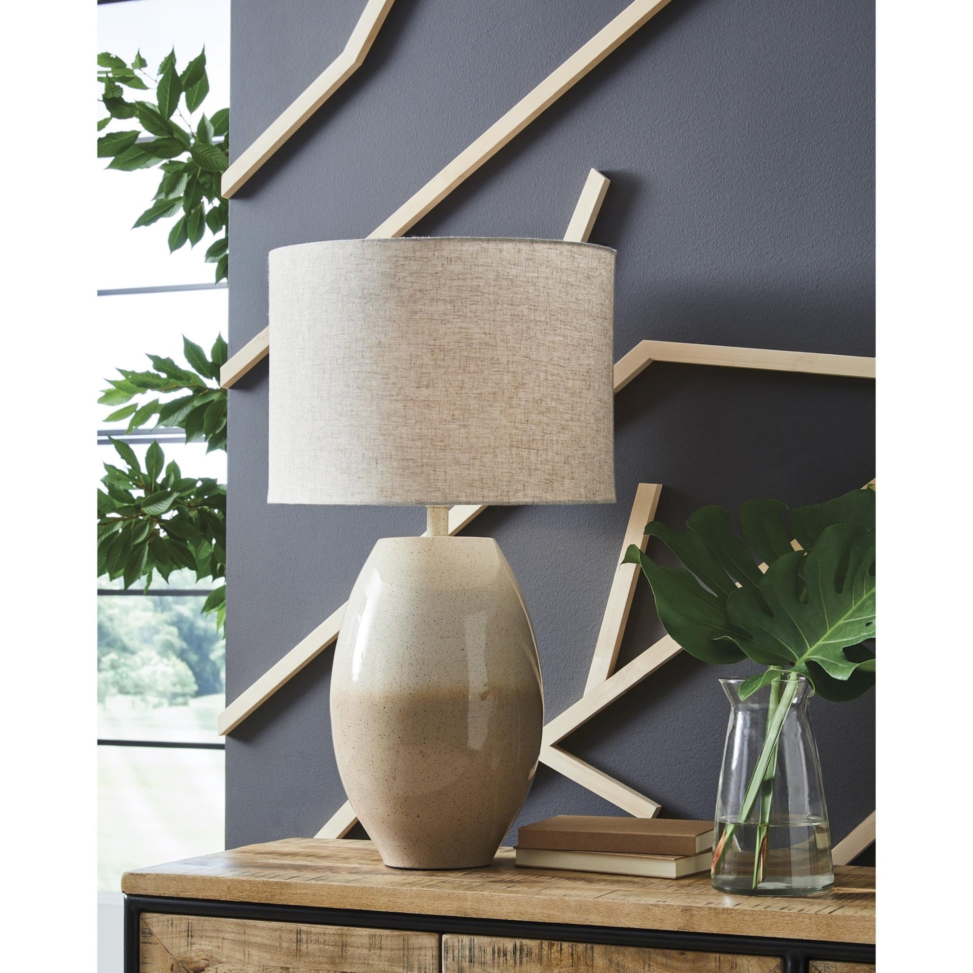Signature Design by Ashley Linas L207594 Metal Table Lamp - American Furniture of Slidell