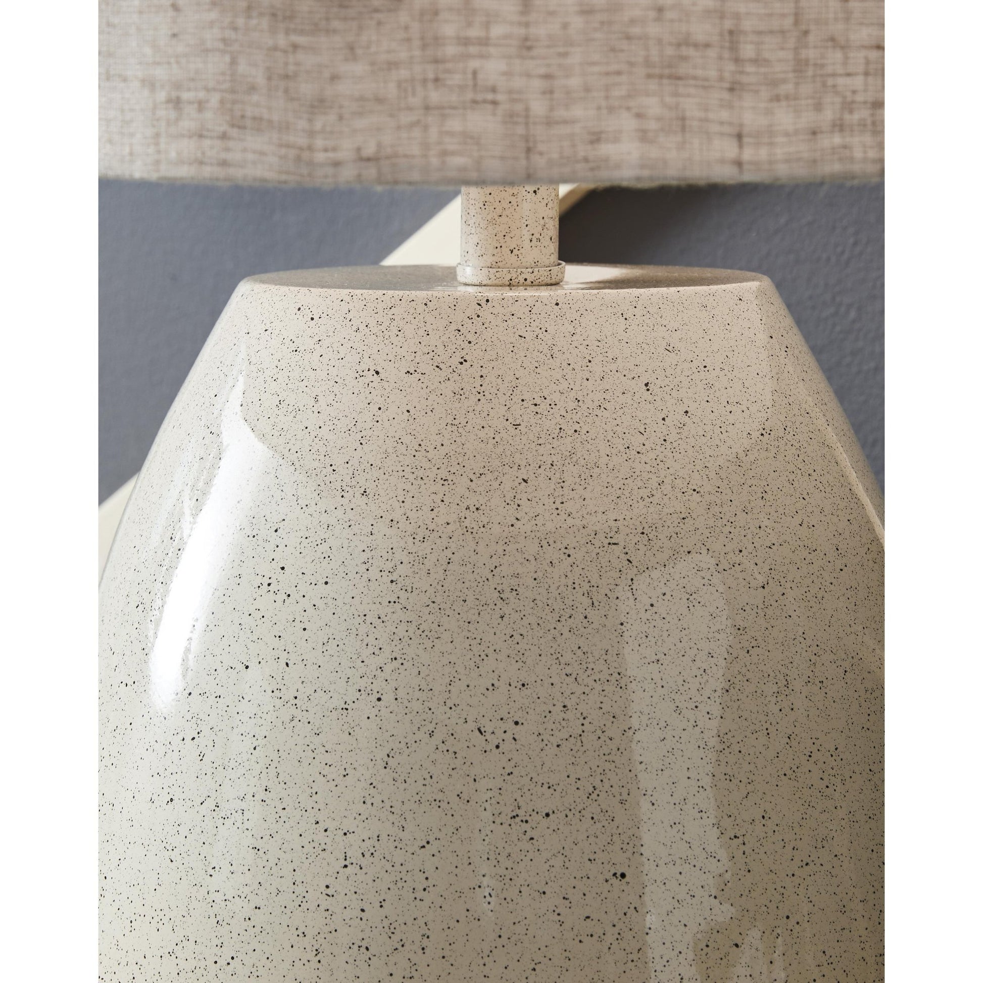 Signature Design by Ashley Linas L207594 Metal Table Lamp - American Furniture of Slidell