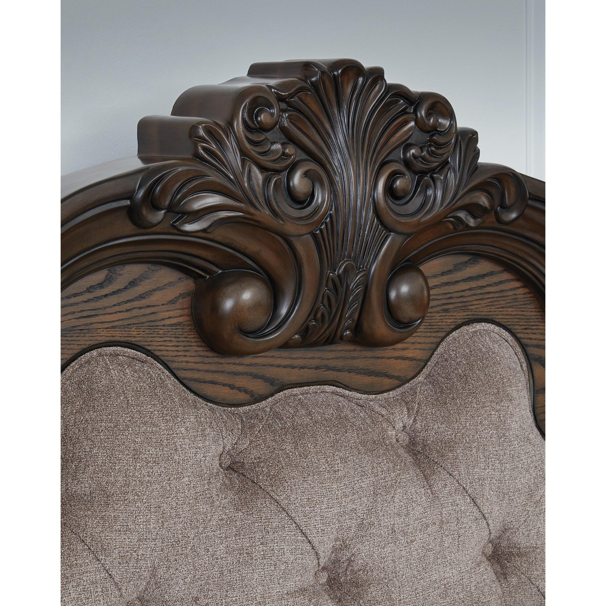 Signature Design by Ashley Maylee B947B10 King Canopy Bed - American Furniture of Slidell