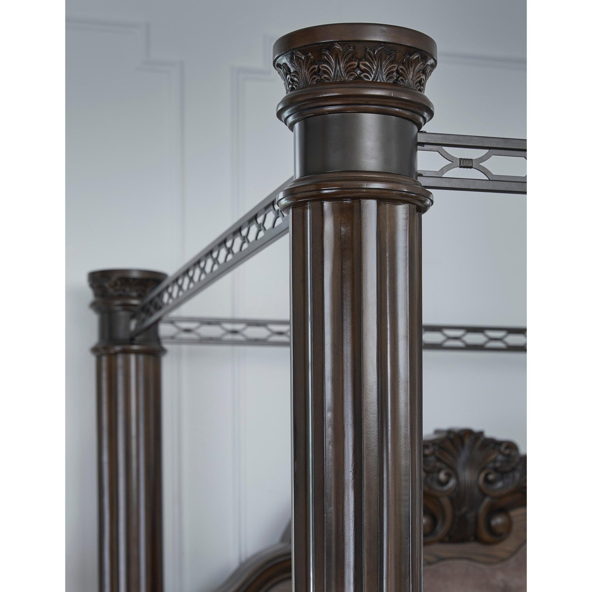 Signature Design by Ashley Maylee B947B10 King Canopy Bed - American Furniture of Slidell
