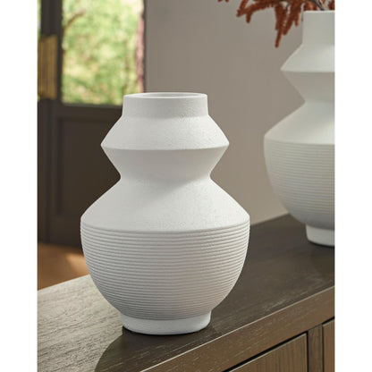 Signature Design by Ashley Naveen A2000870 Vase - American Furniture of Slidell