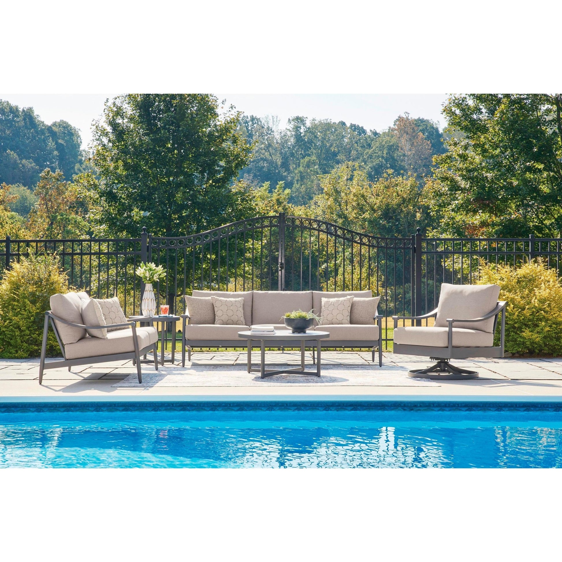 Signature Design by Ashley Ocean Beach PCP510 - 706 Round End Table - American Furniture of Slidell