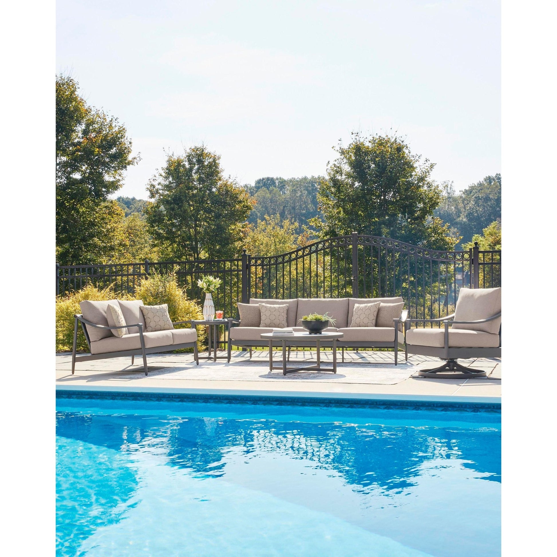 Signature Design by Ashley Ocean Beach PCP510 - 835 Loveseat with Cushion - American Furniture of Slidell