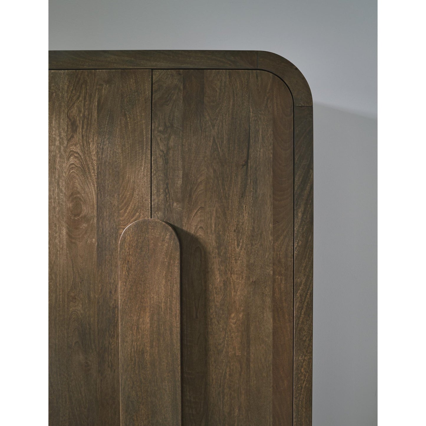 Signature Design by Ashley Thoren A4000699 Accent Cabinet - American Furniture of Slidell