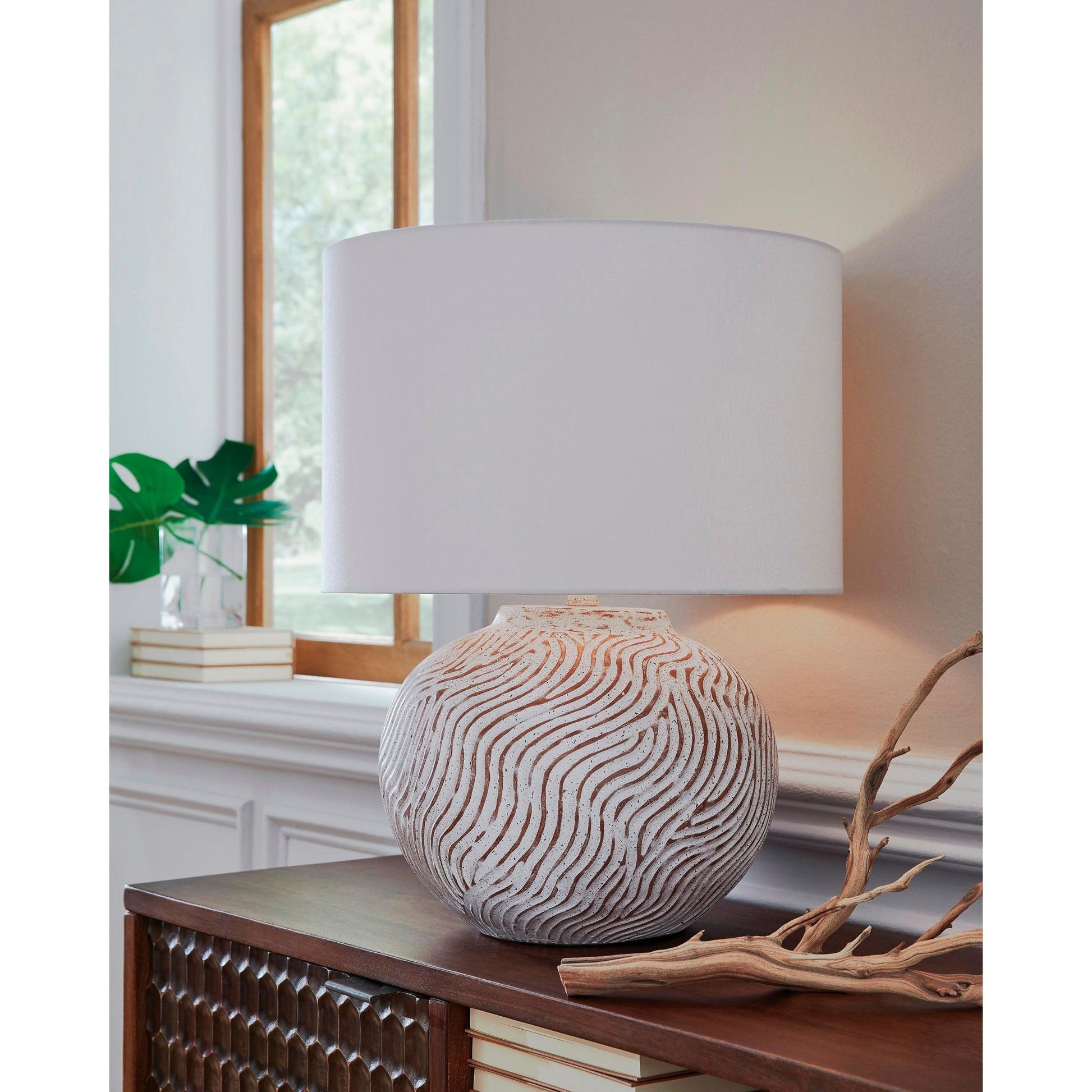 Signature Design by Ashley Vien Table Lamp L100894 - American Furniture of Slidell