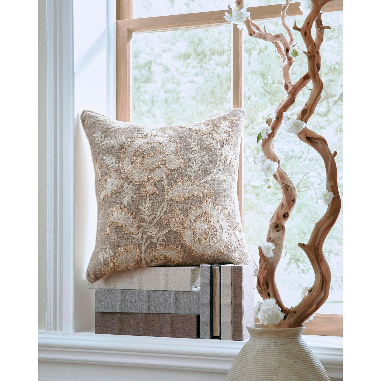 Signature Design by Ashley Viveka A1001146 Pillow - American Furniture of Slidell