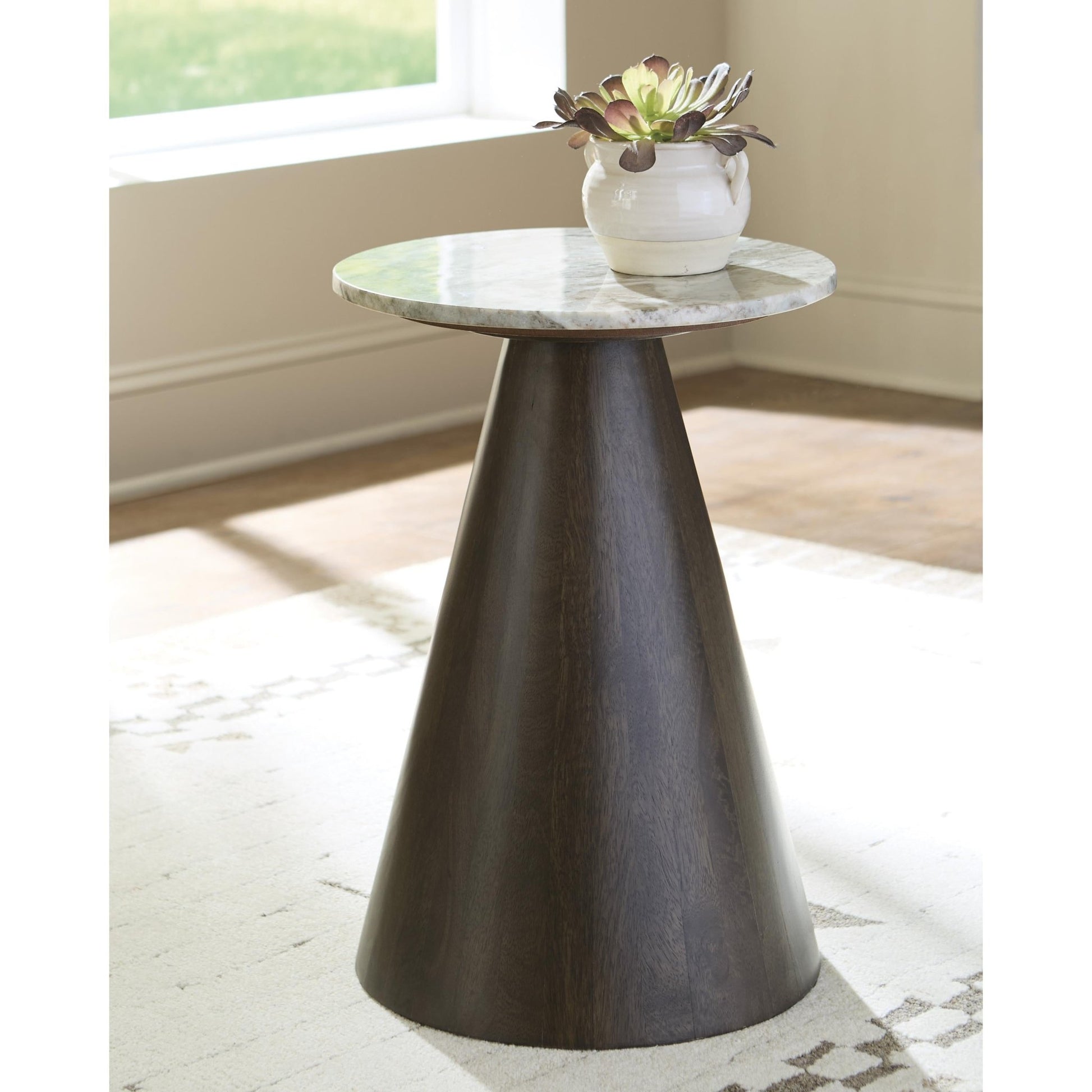 Signature Design by Ashley Waltnor A4000720 Accent Table - American Furniture of Slidell