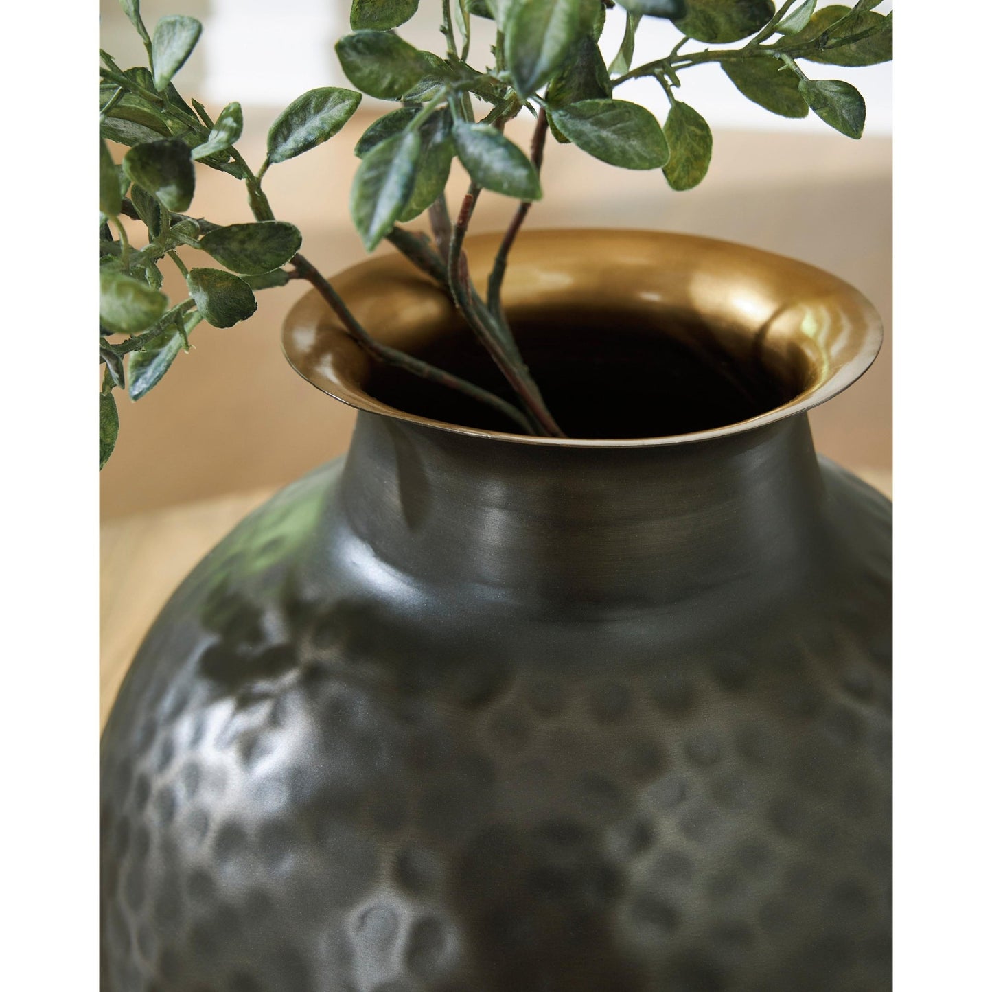 Signature Design by Ashley Woody A2000844 Vase - American Furniture of Slidell
