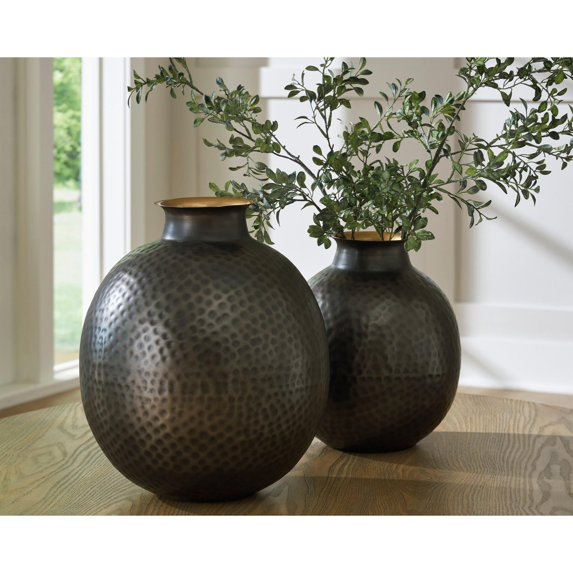 Signature Design by Ashley Woody A2000844 Vase - American Furniture of Slidell
