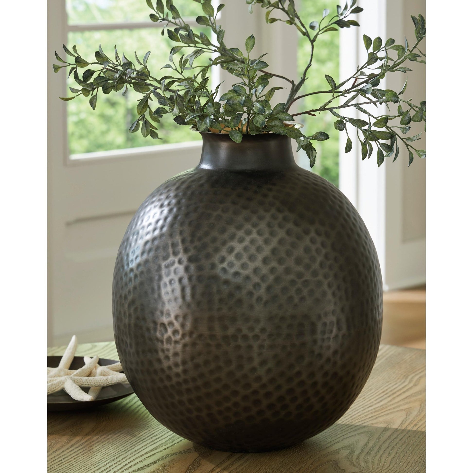 Signature Design by Ashley Woody A2000845 Vase - American Furniture of Slidell