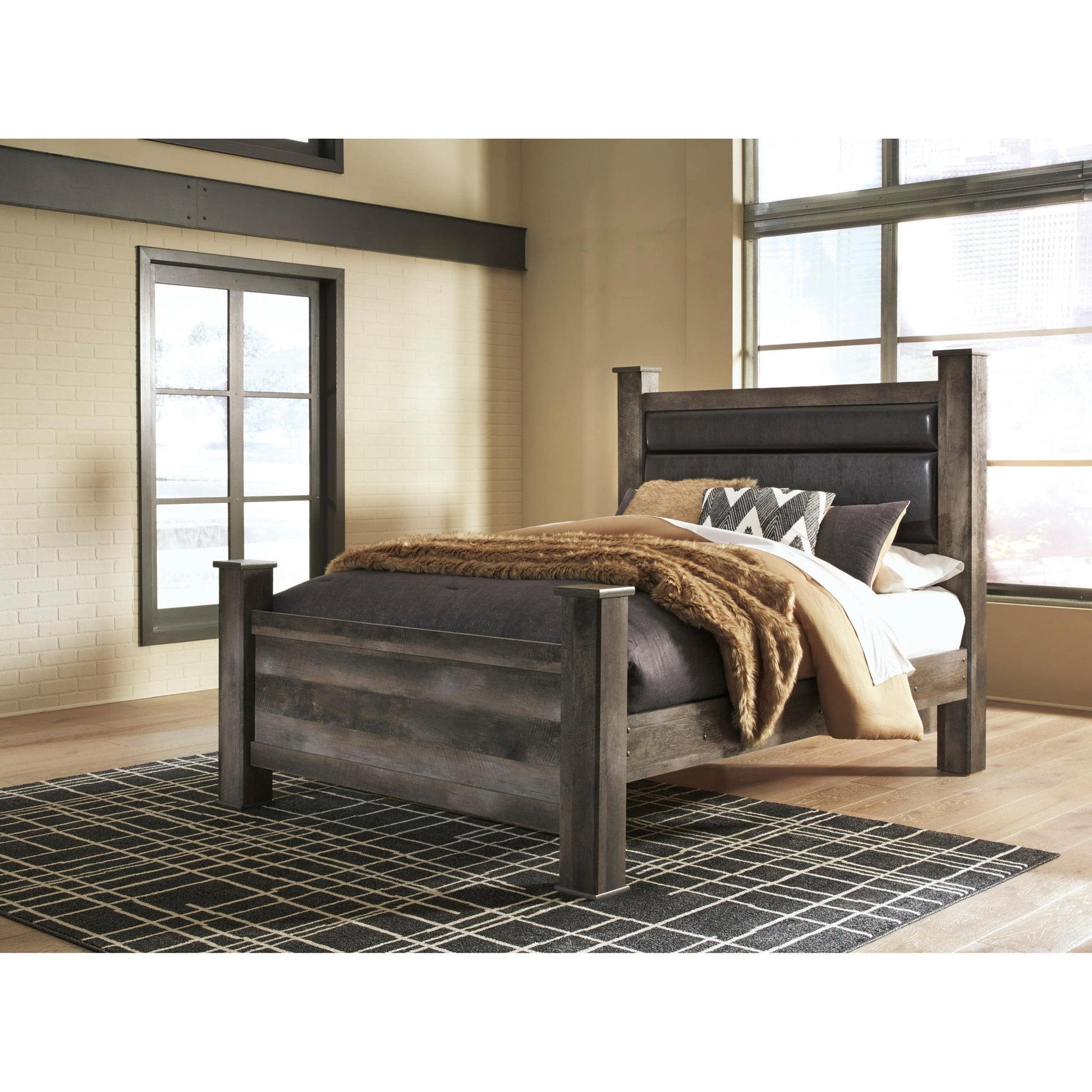 Signature Design by Ashley Wynnlow B440B7 Queen Upholstered Poster Bed - American Furniture of Slidell