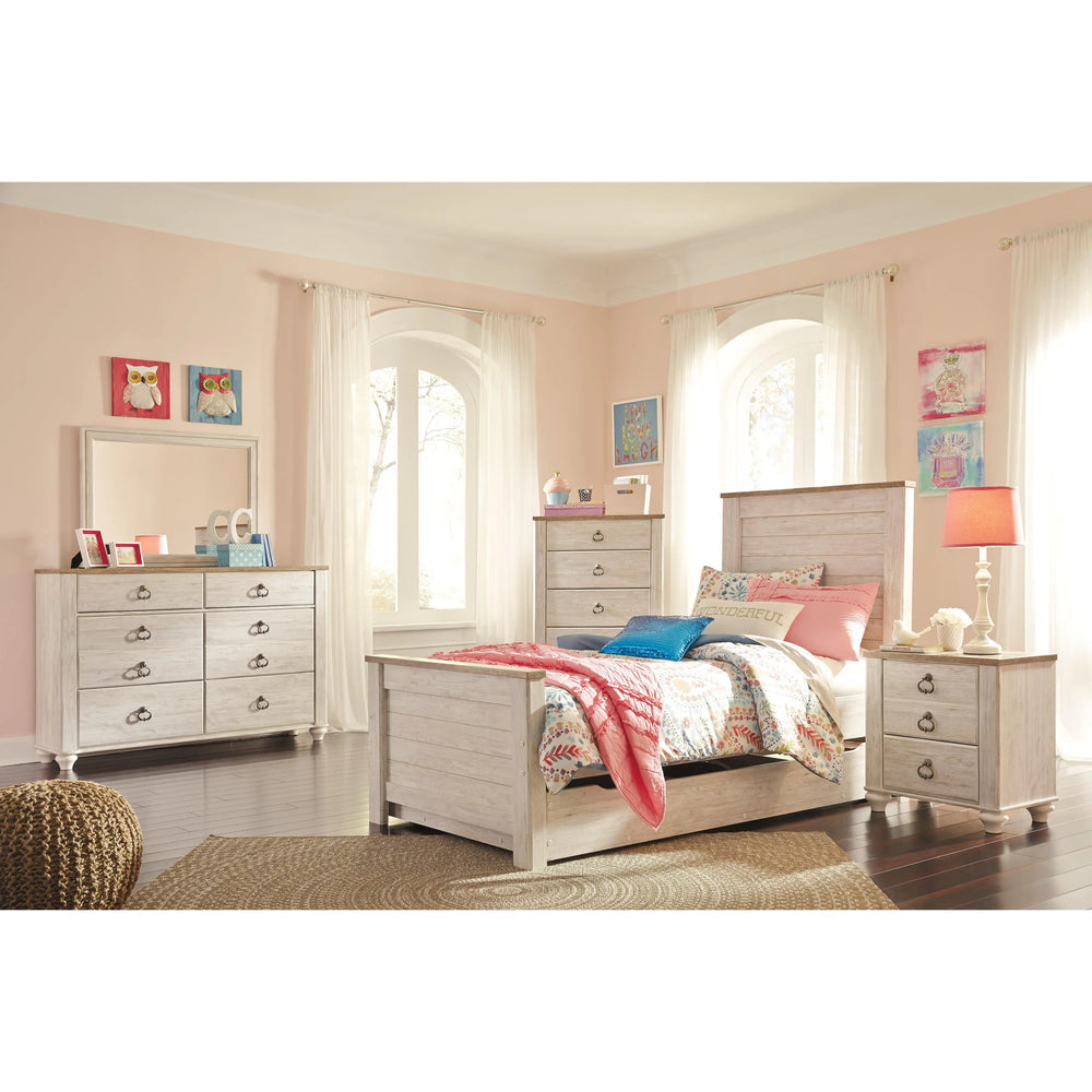 Signature Design by Ashley Willowton 5-Drawer Chest B267-46