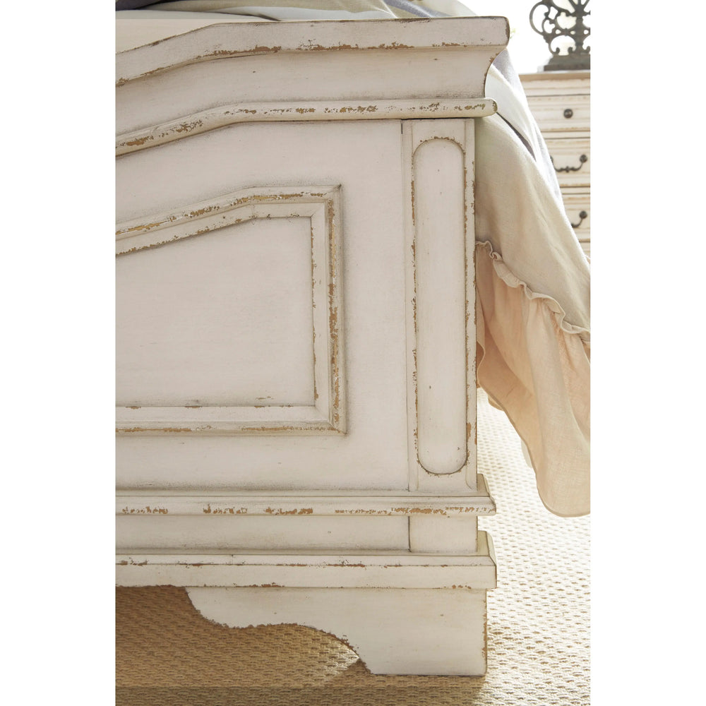 Signature Design by Ashley Realyn Queen Upholstered Panel Bed B743-57/B743-54/B743-96
