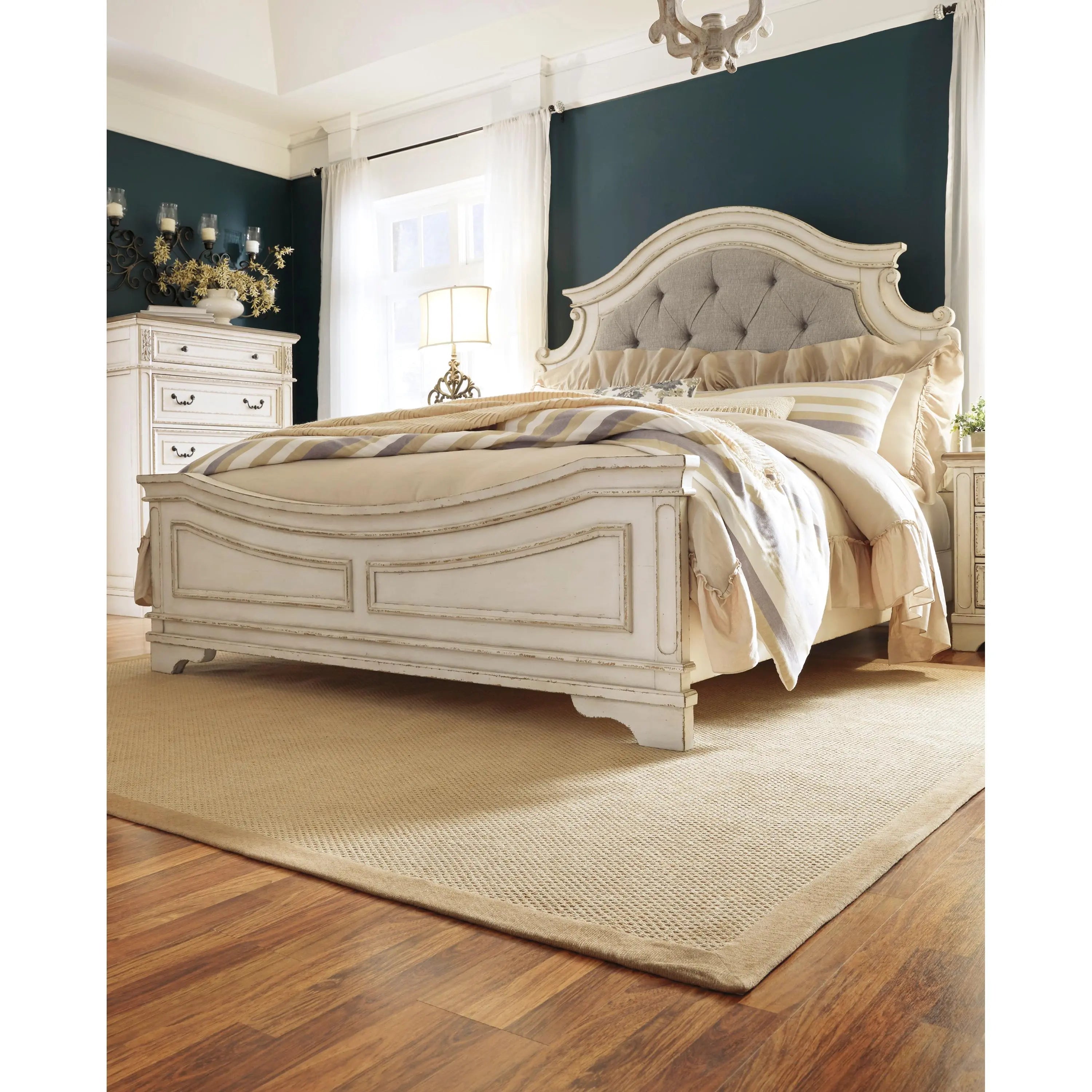 Signature Design by Ashley Realyn Queen Upholstered Panel Bed B743-57/B743-54/B743-96