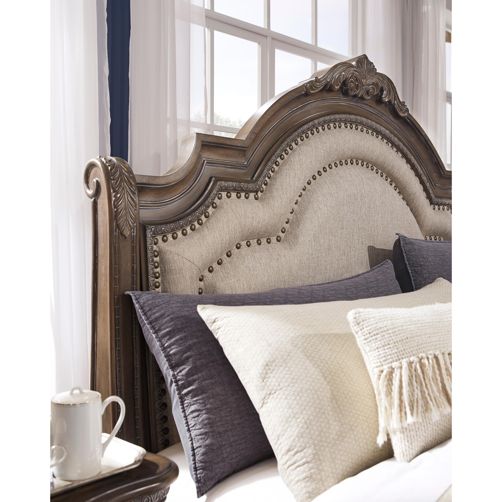 Signature Design by Ashley Charmond King Upholstered Sleigh Bed B803-58/B803-56/B803-97