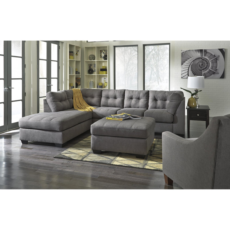 Benchcraft Maier Fabric 2 pc Sectional 4522016/4522067