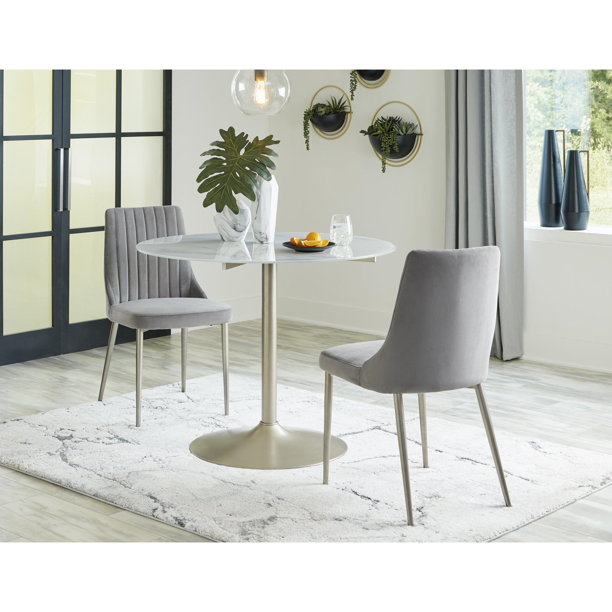 Signature Design by Ashley Barchoni Dining Chair D262-01